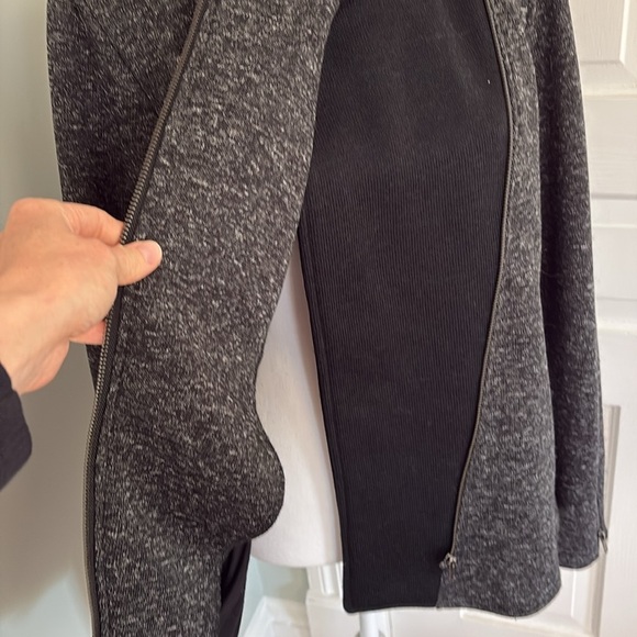 Womens Fabletics Jacket XL gray fleece sweater warm zipper - Picture 4 of 5